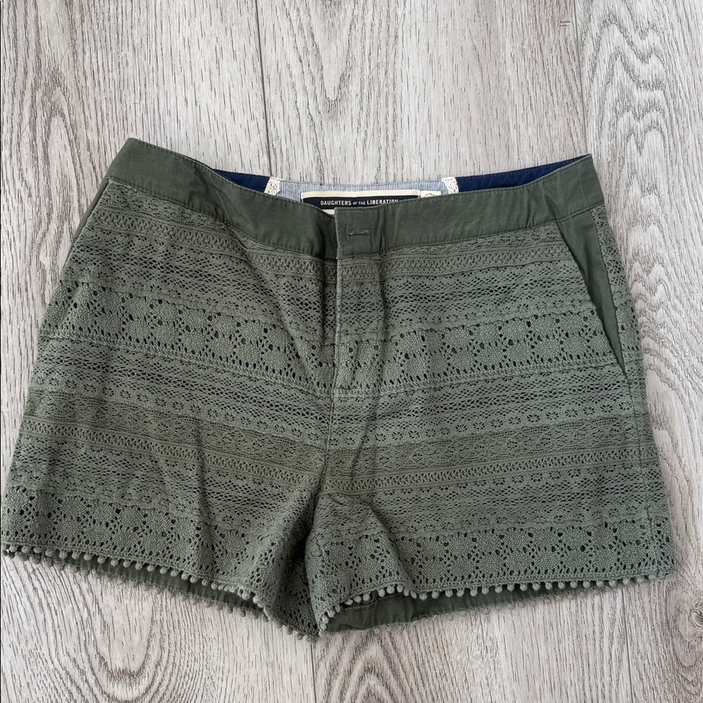 Hollister Olive High Waist Women's Lace Shorts